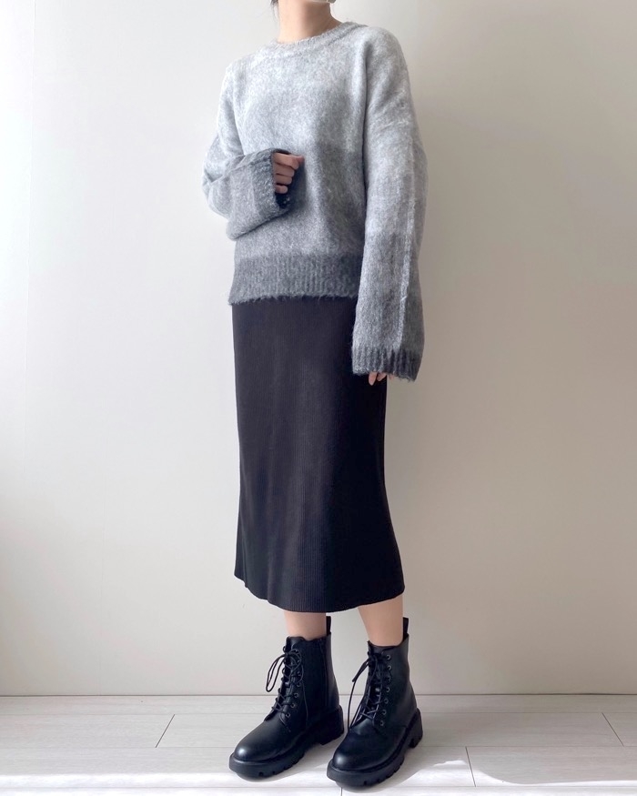 ニコアンドのオススメのトップス「[MODE NORM CORE]グラデーションシャギーニット」のコーディネート