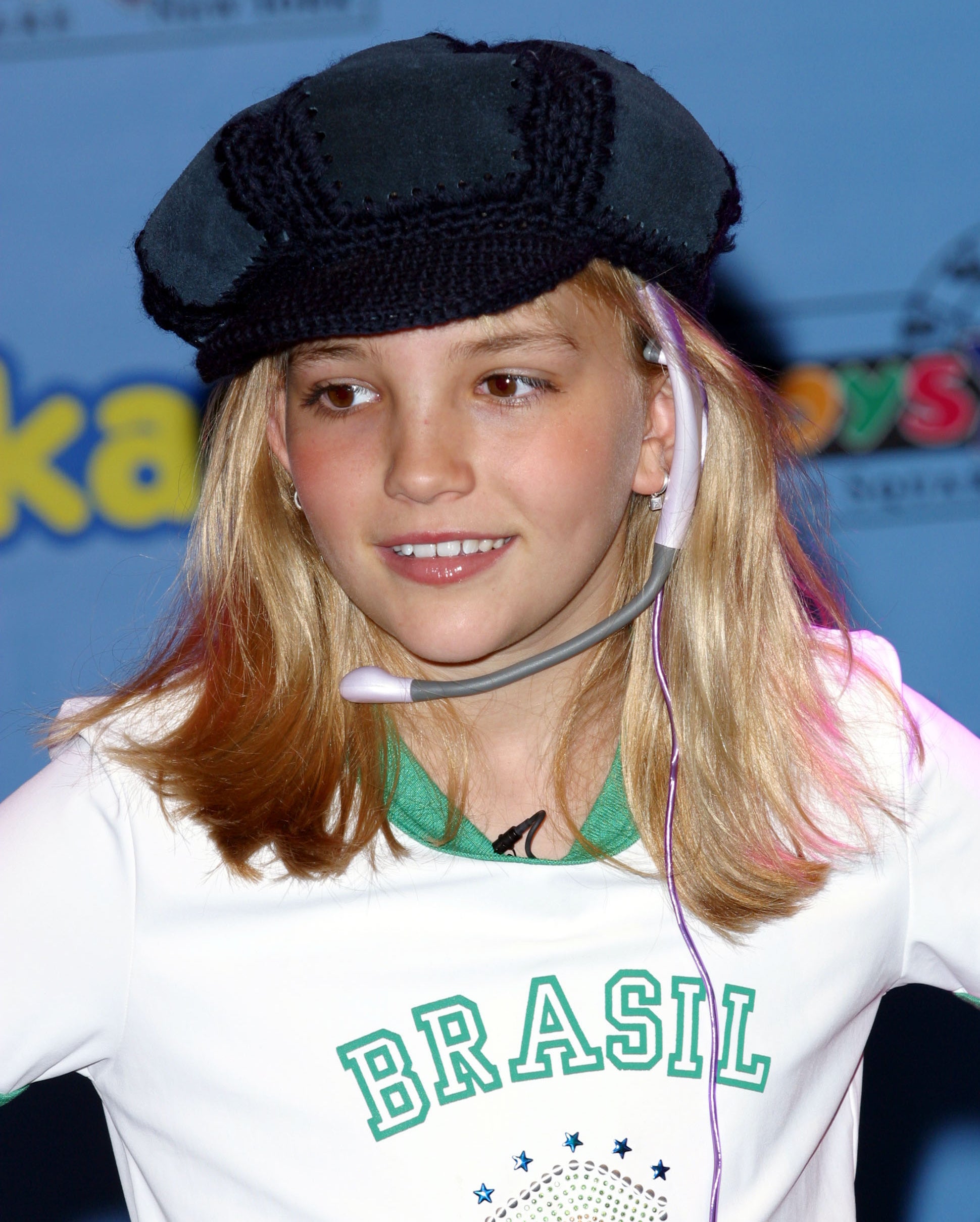 closeup of young jamie lynn with a headset