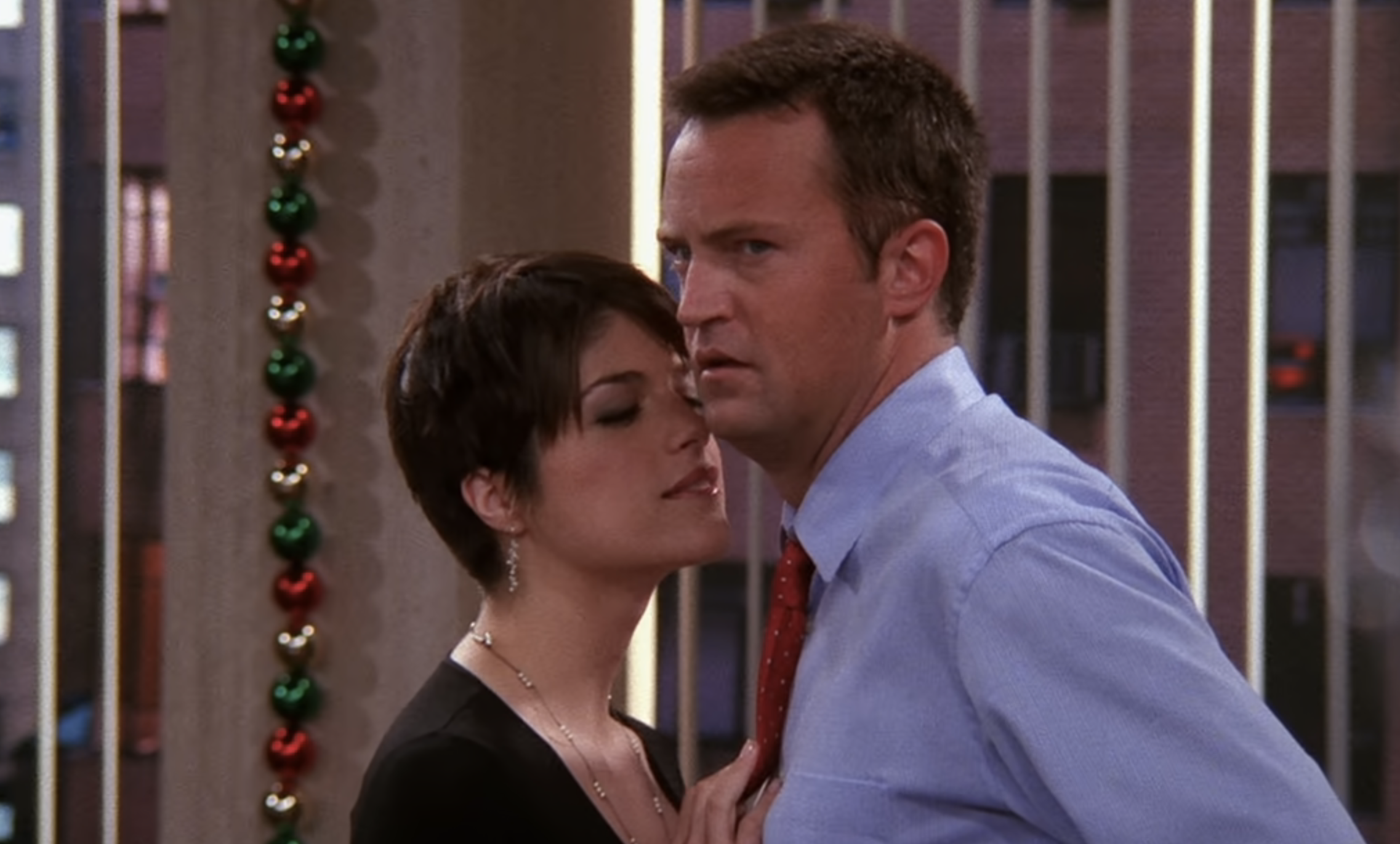 Selma standing close to Matthew in a scene from &quot;Friends&quot;