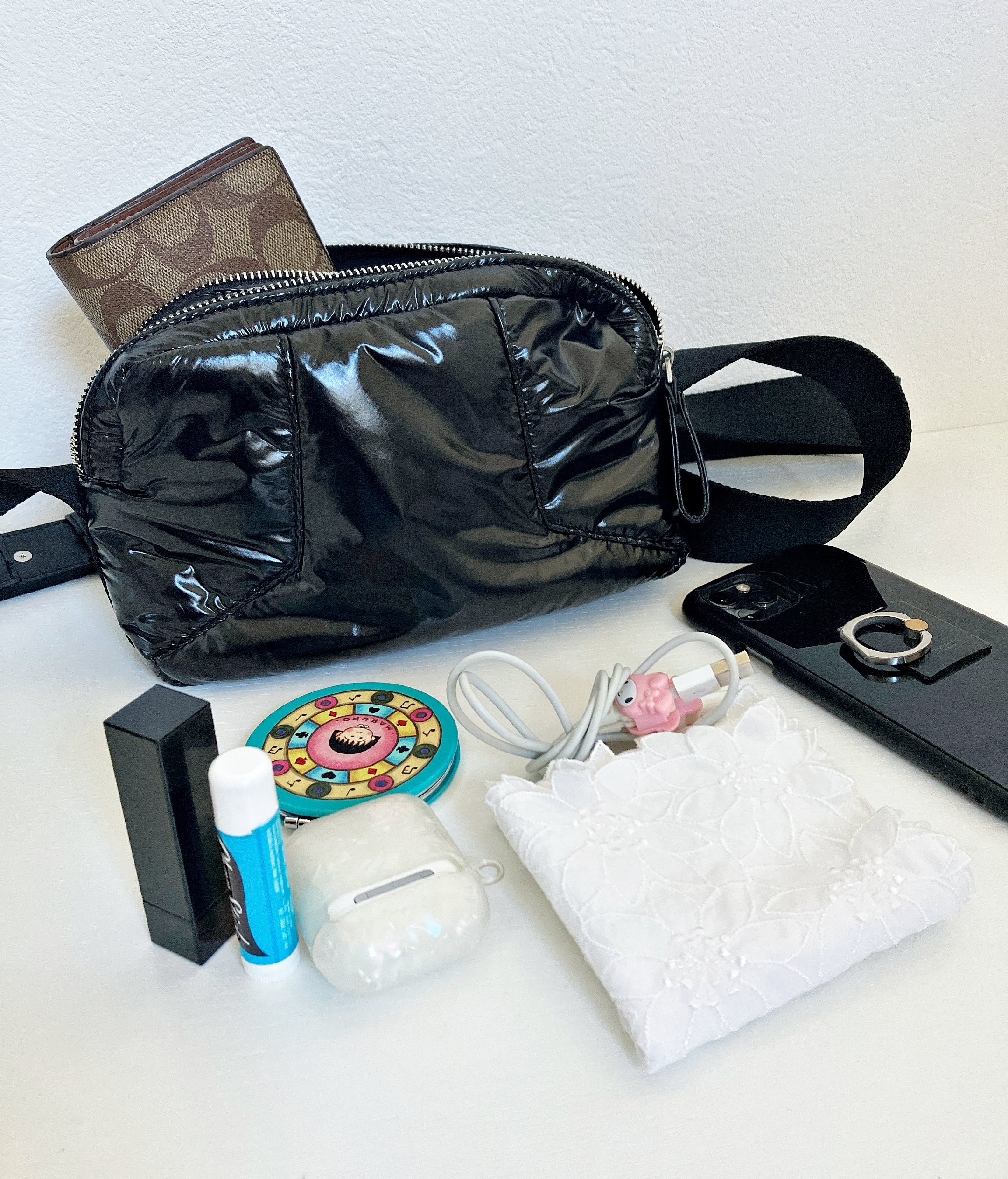 ZARA（ザラ）のおすすめバッグ「テクニカルファブリックショルダーバッグ」