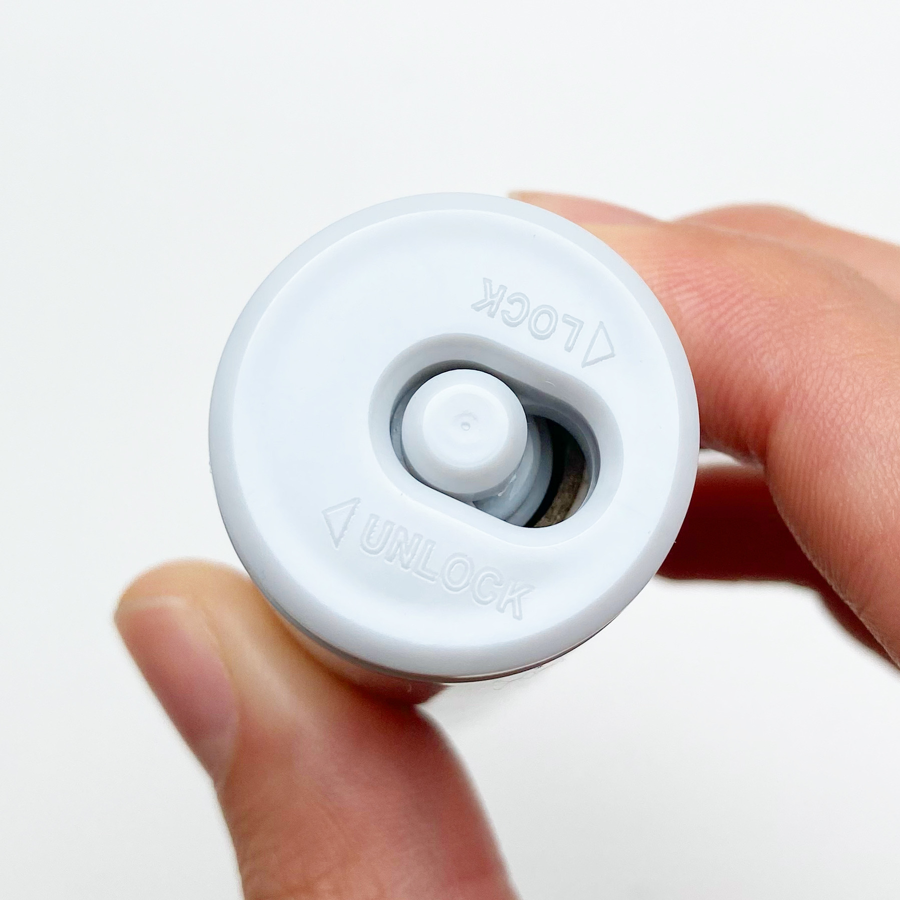 CanDo（キャンドゥ）の便利アイテム「衣類用コンパクトクリーナー」