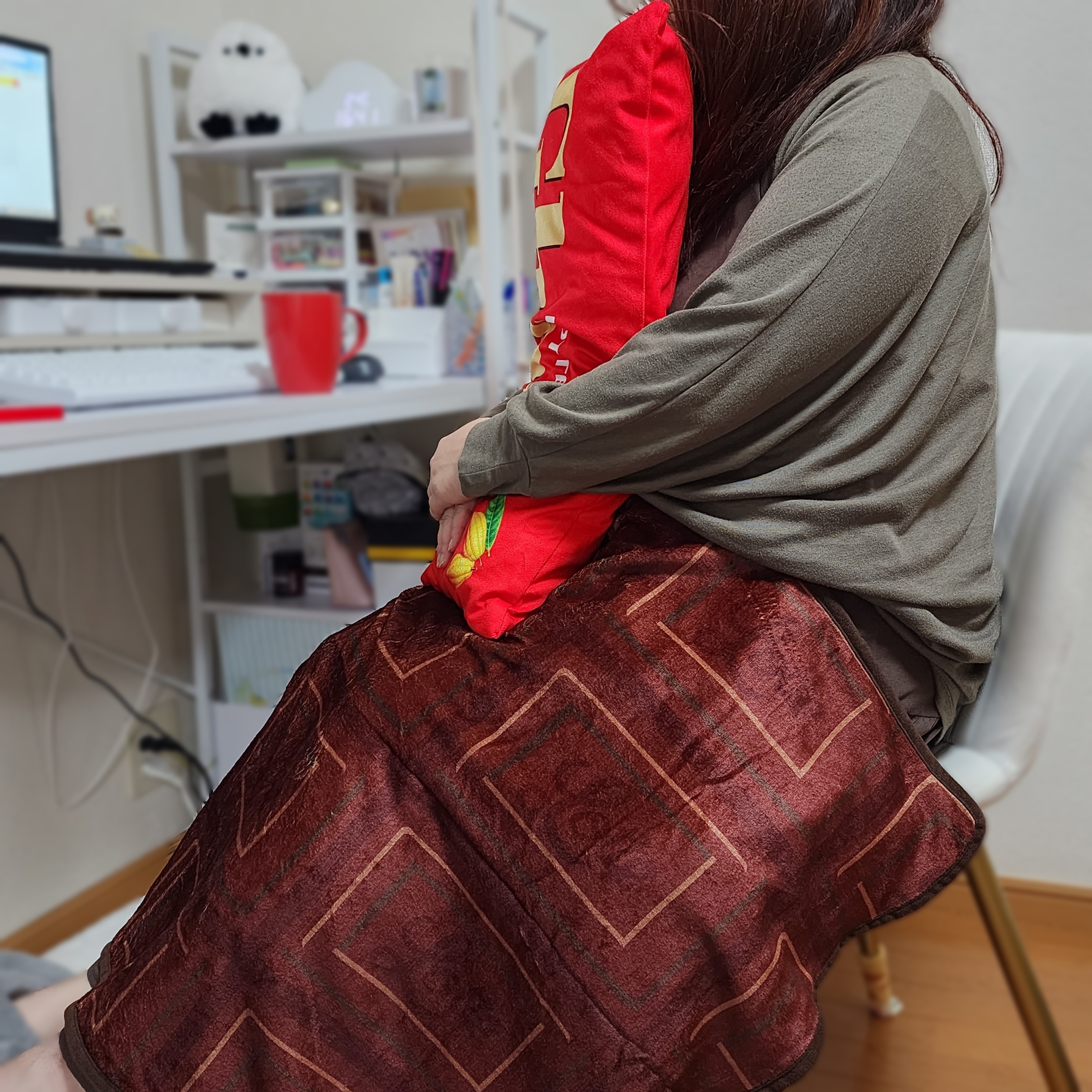 Avail（アベイル）のおすすめ雑貨「クッションブランケット」