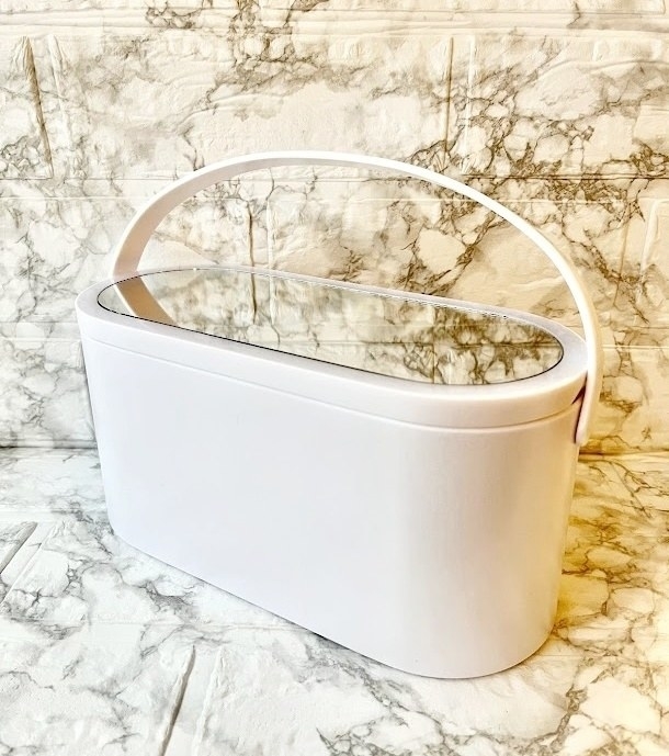 FrancFranc（フランフラン）のおすすめグッズ「ラミラLEDミラー バスケット」