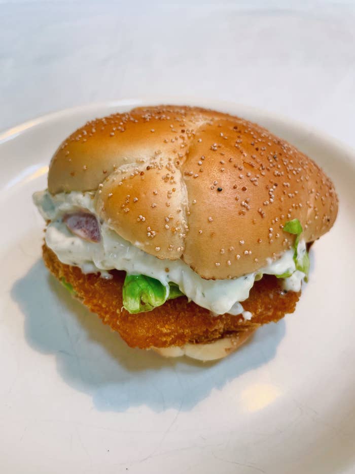 マックのオススメバーガー「N.Y.デリ シュリンプタルタル」