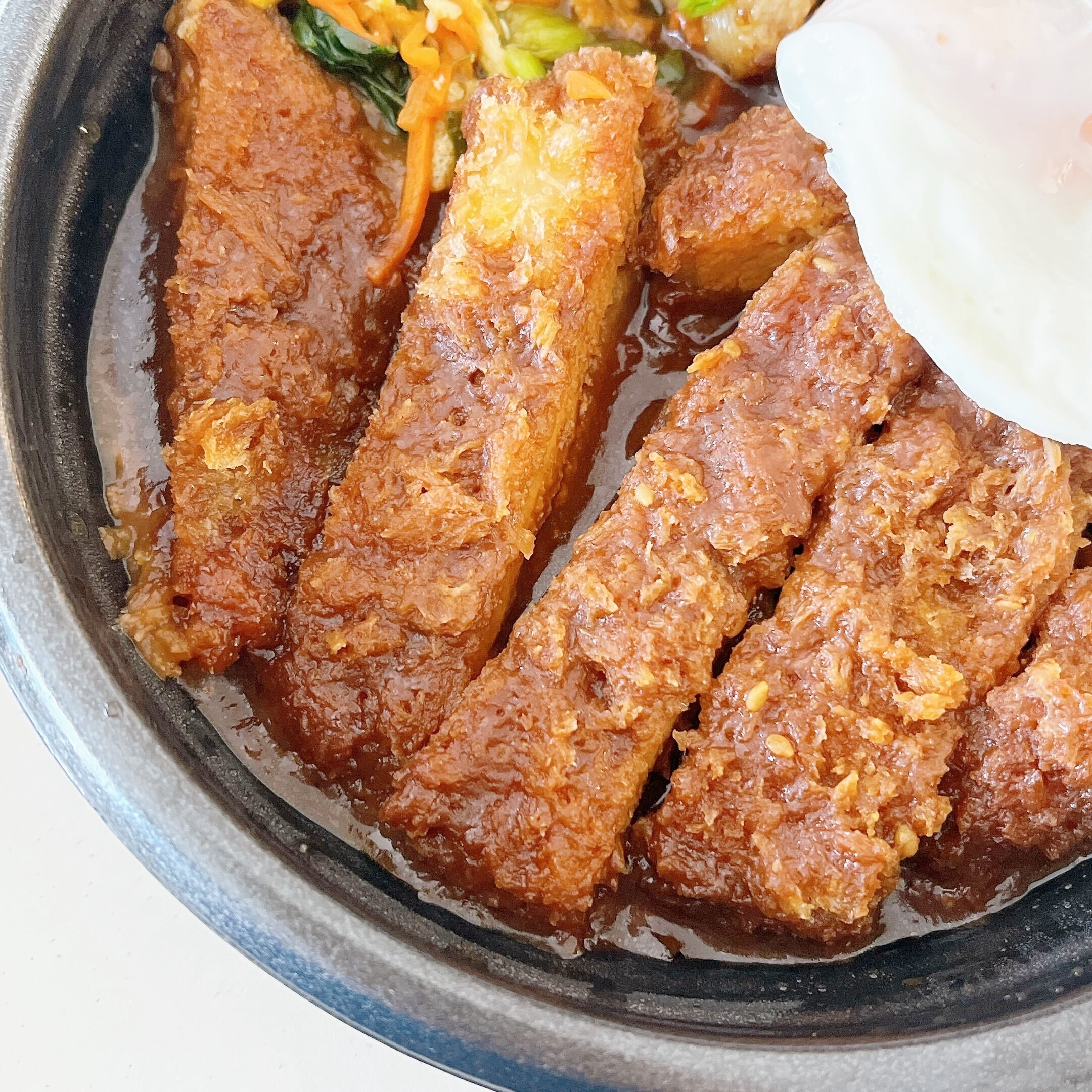 ほっともっとのオススメのお弁当「しみうま濃厚 味噌かつ煮弁当」