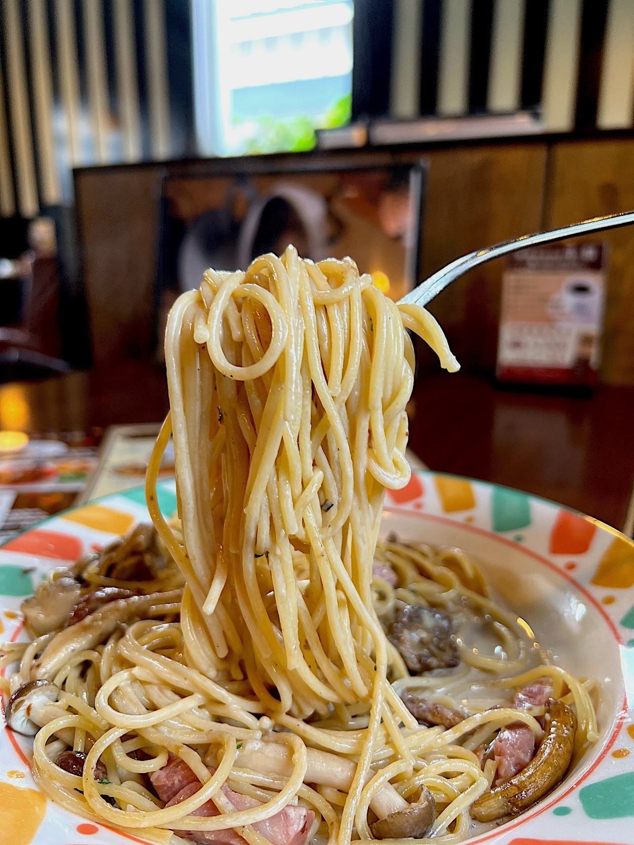 星乃珈琲店のオススメのメニュー「3種きのことベーコンのポルチーニクリーム」