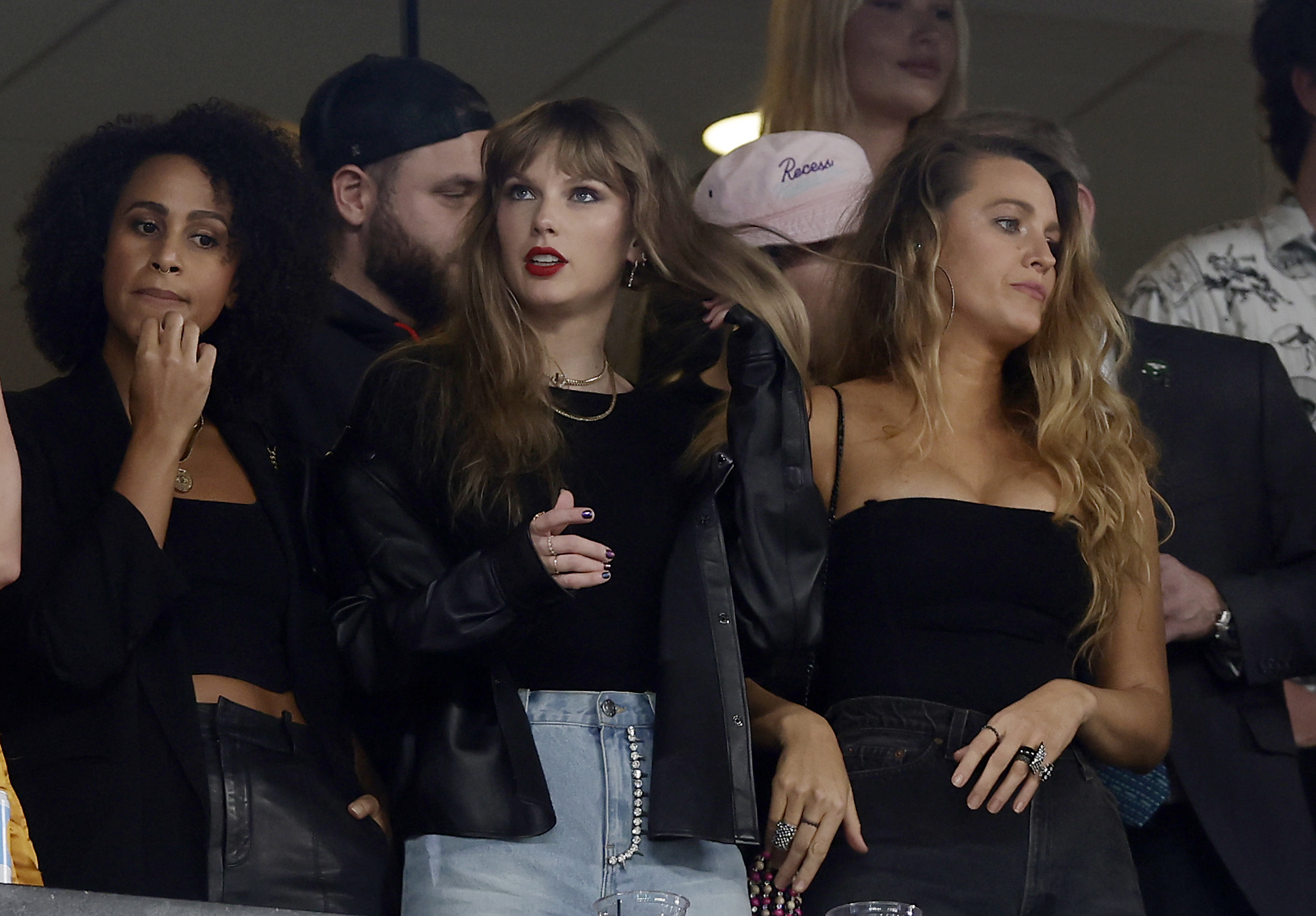 Taylor Swift, Travis Kelce, and the NFL are a match made in capitalist  heaven - Vox