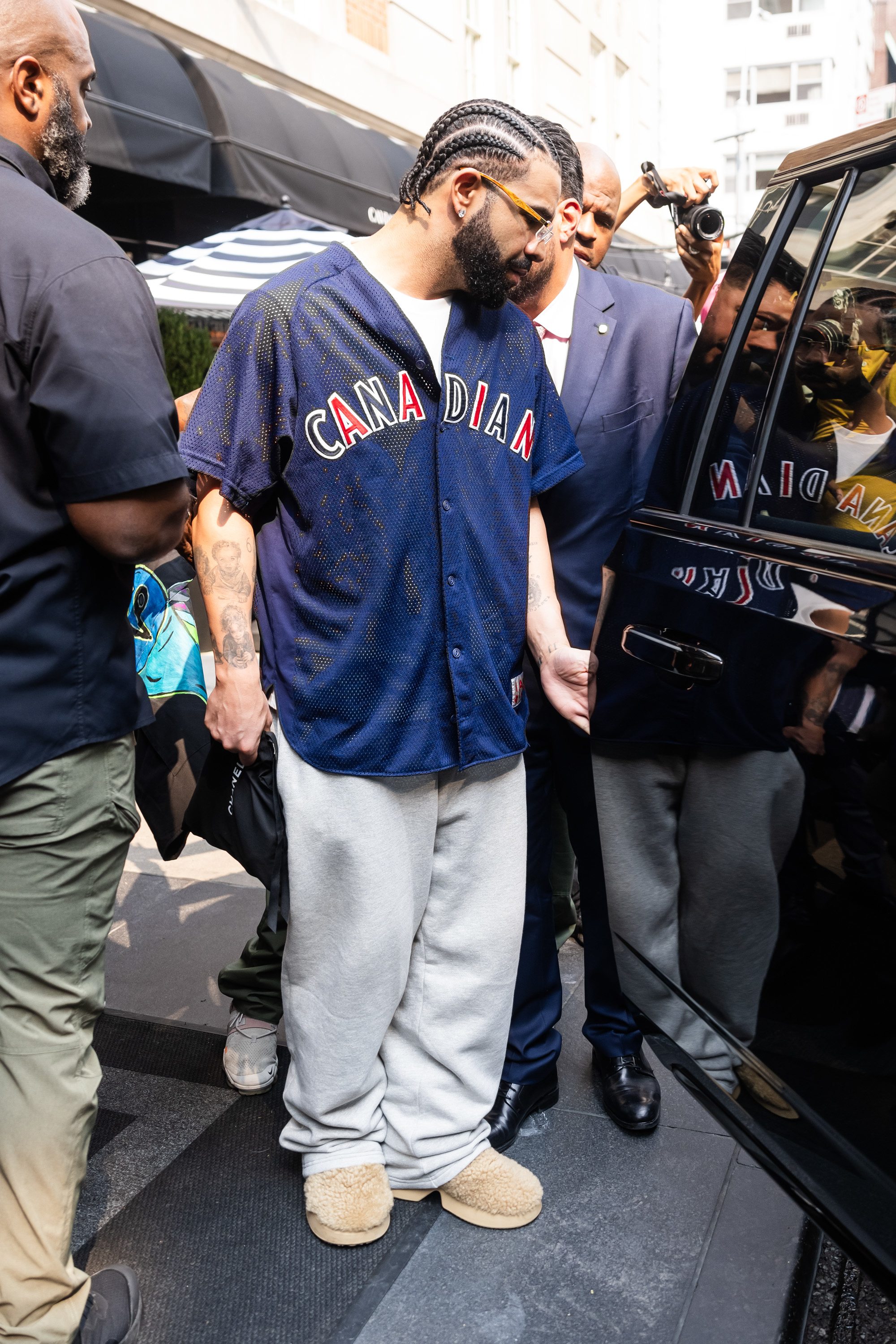 Drake - Iconic Celebrity Outfits