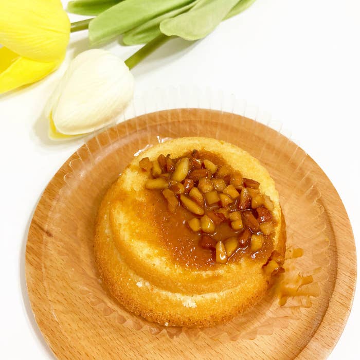 FamilyMart(ファミリーマート)の新商品スイーツ「キャラメル香るシフォンフィナンシェ」