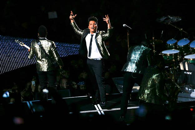 Bruno Mars' Super Bowl halftime show spiced by much-needed Chili Peppers, Music