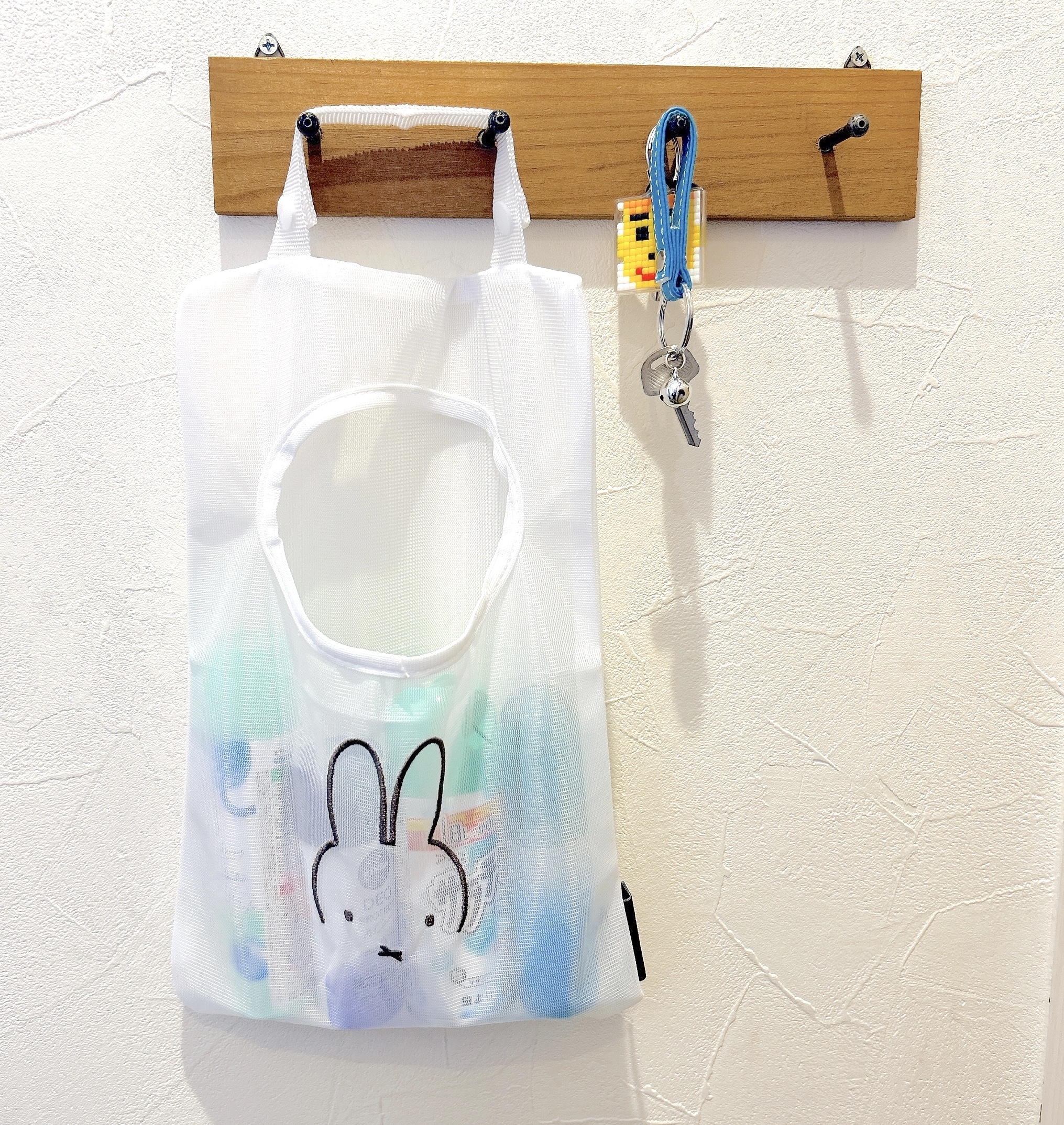 ニトリのおすすめ収納グッズ「miffy ミッフィー ピンチ収納バッグ(顔だけミッフィー)」