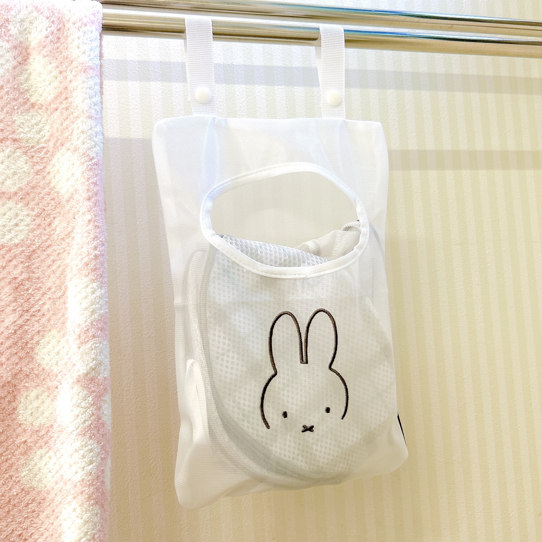 ニトリのおすすめ収納グッズ「miffy ミッフィー ピンチ収納バッグ（顔だけミッフィー）」