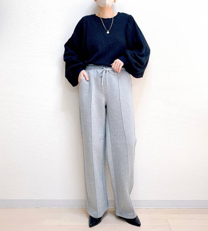 GU(ジーユー)のおすすめのレディースアイテム「ヘビーウェイトスウェットプルオンパンツ+E(セットアップ可能)」