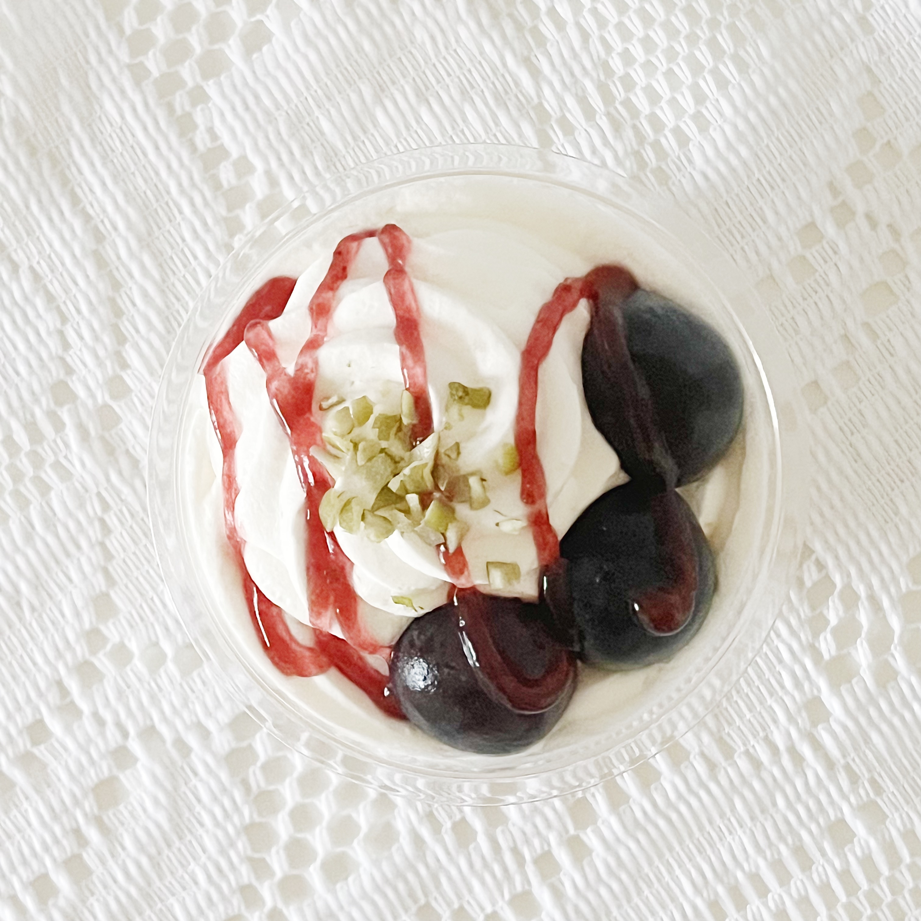 ミニストップのおすすめのスイーツ「巨峰ショートケーキ」