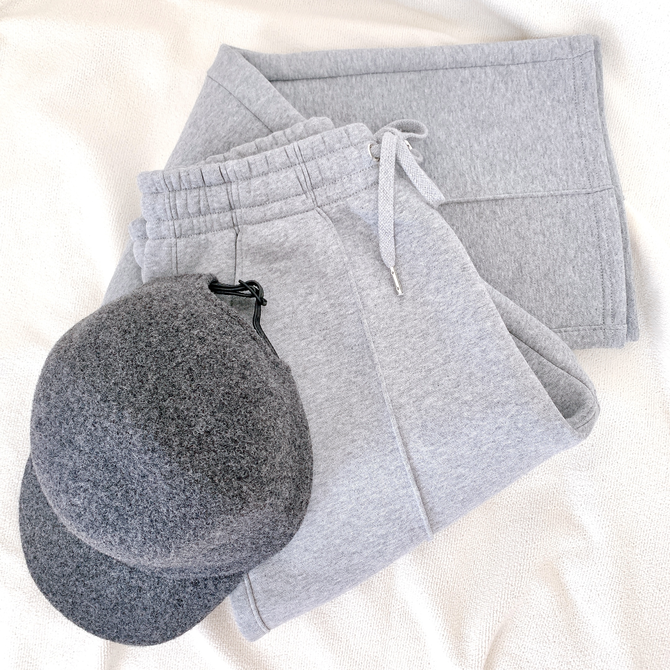 GU(ジーユー)のおすすめのレディースアイテム「ヘビーウェイトスウェットプルオンパンツ+E(セットアップ可能)」