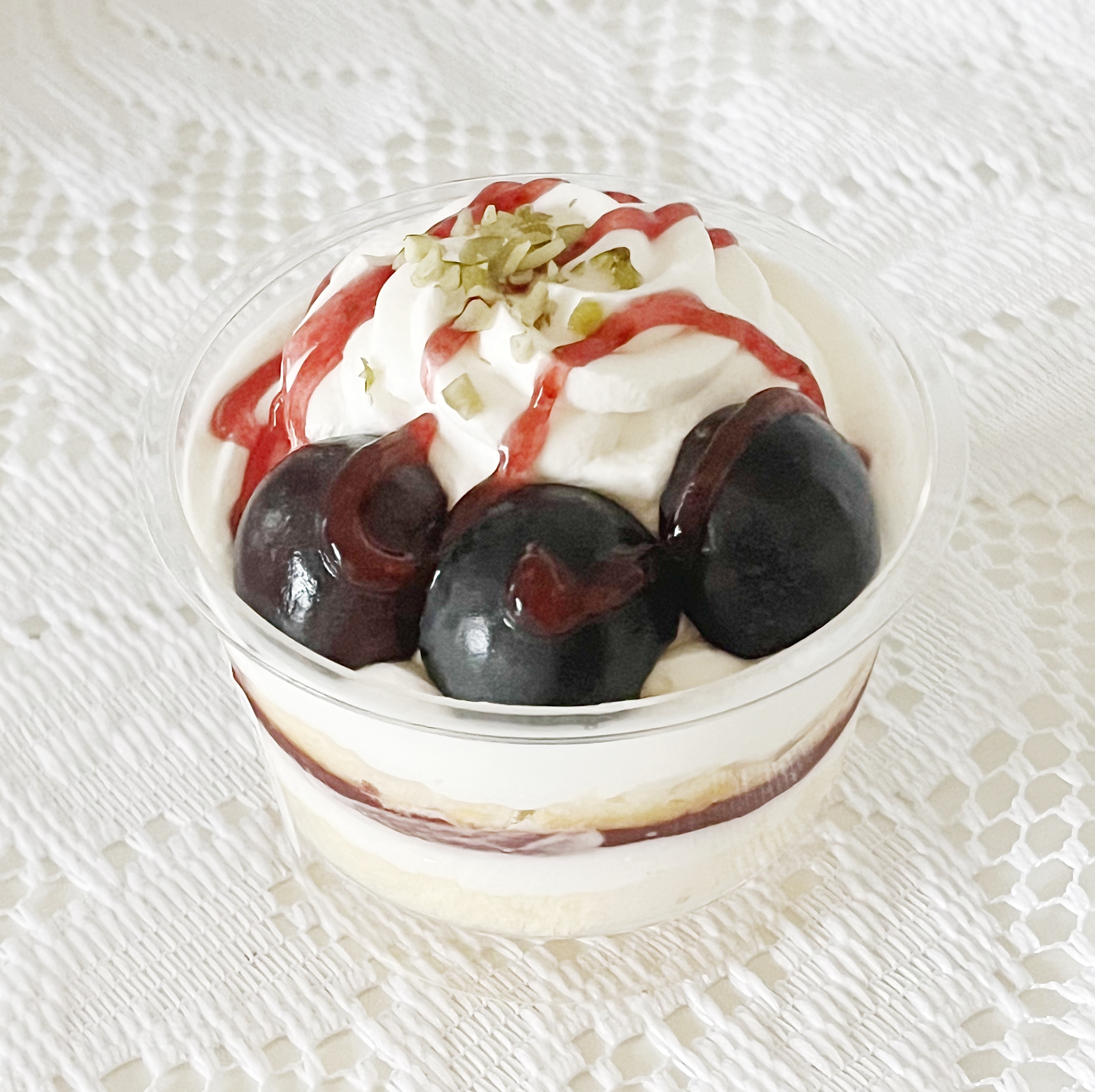 ミニストップのおすすめのスイーツ「巨峰ショートケーキ」