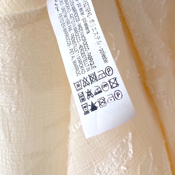 ZARAのオススメのトップス「フリルジャカードブラウス」