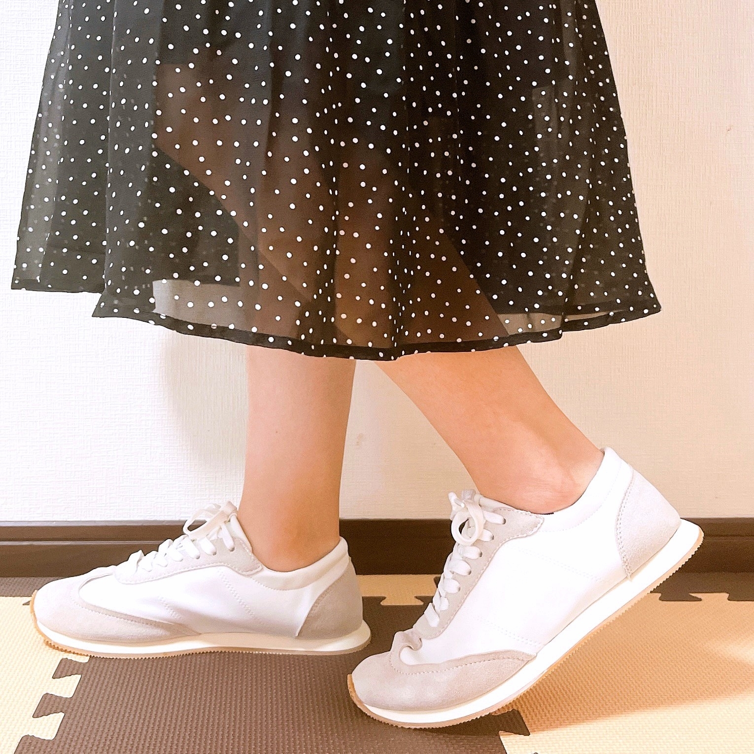 GLOBAL WORK(グローバルワーク)のオススメのスニーカー「エアかるクラシックスニーカー」のコーディネート