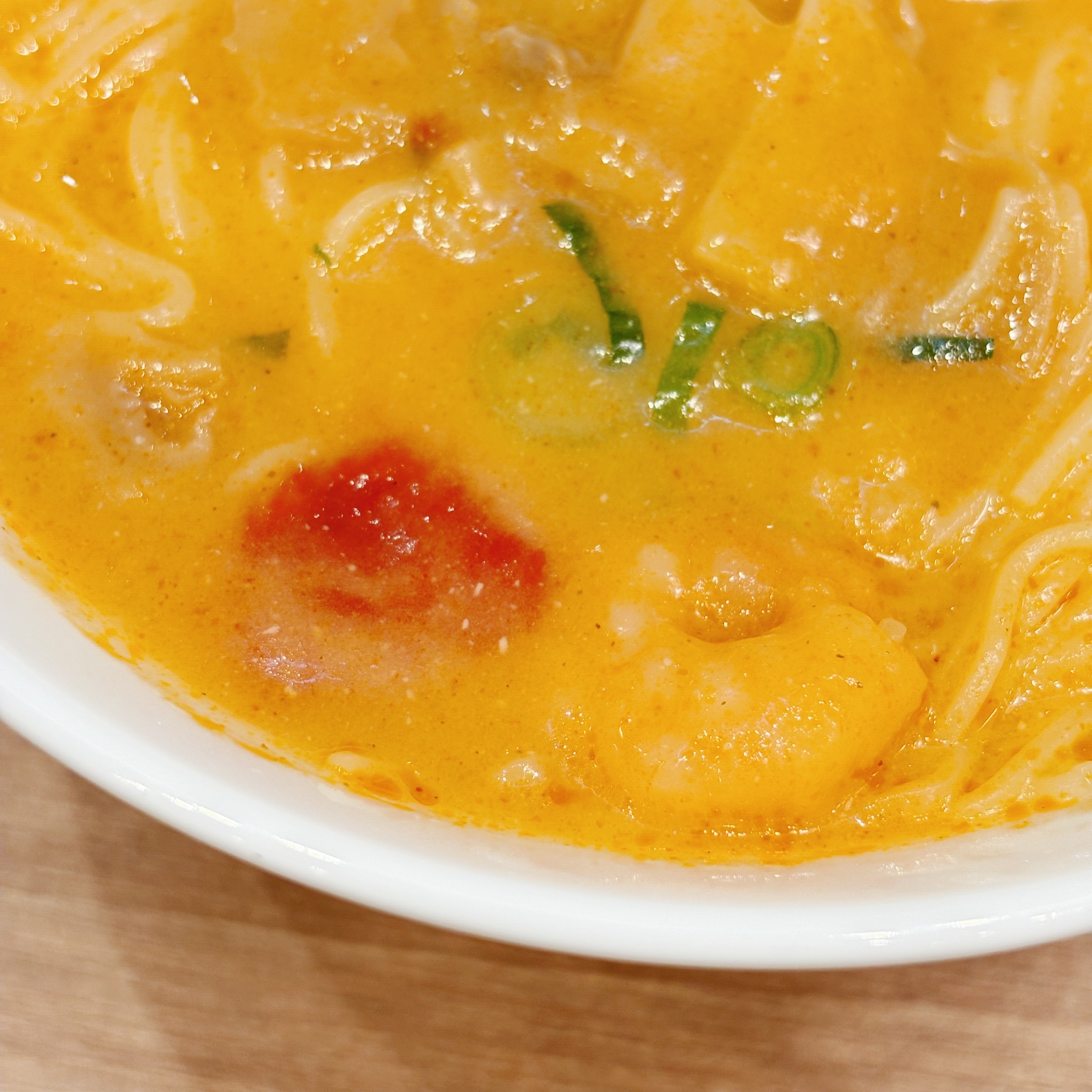 ミスタードーナツのおすすめのフード「世界のスープ麺 トムヤムクン」