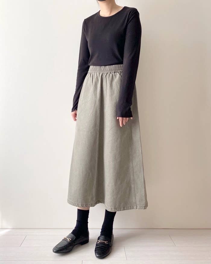 ユニクロのオススメのスカート「デニムイージースカート」