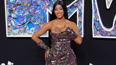 Cardi B Says She Doesn’t Expect Artists She Collabs With to ‘Pick a