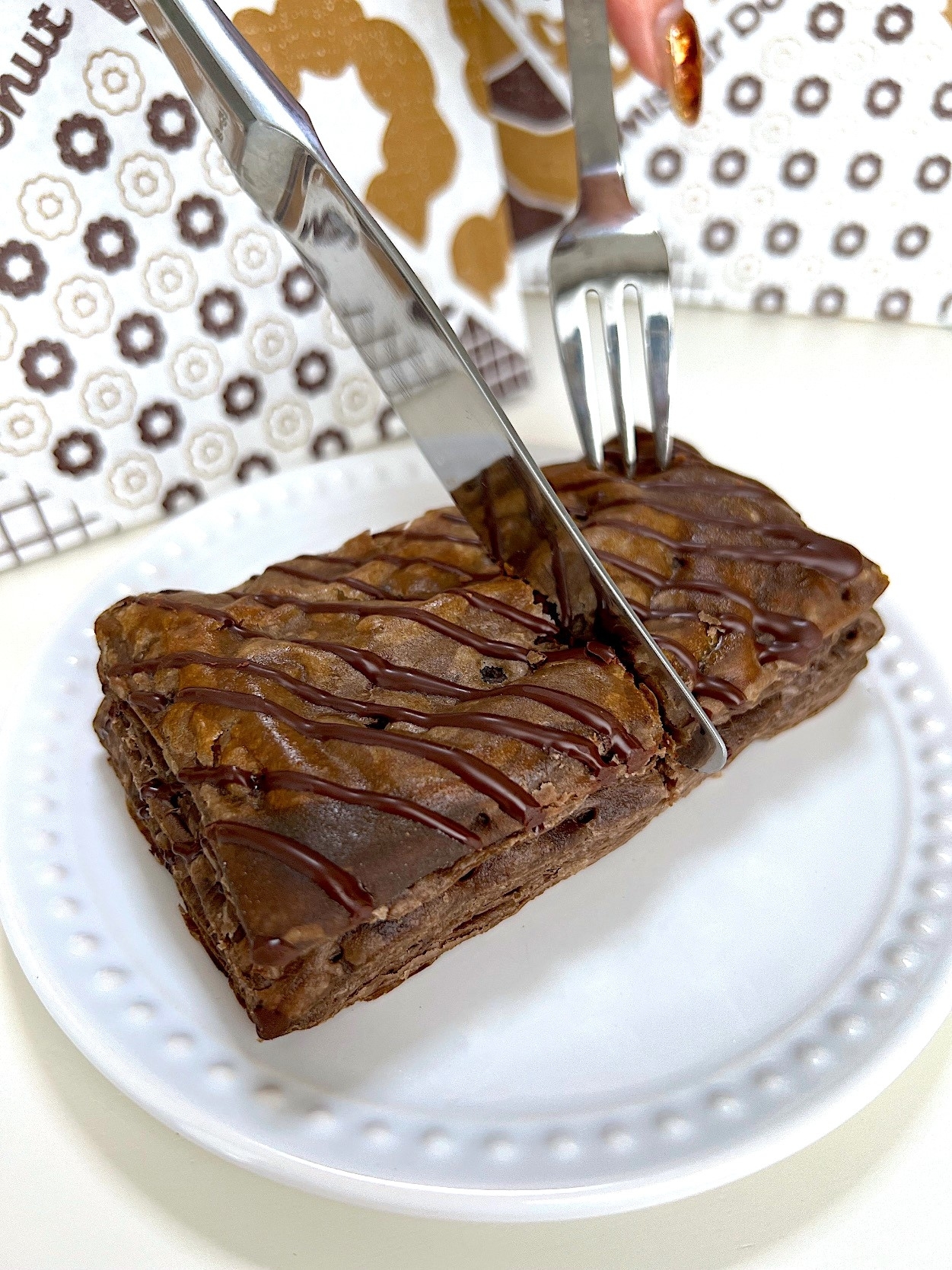 ミスタードーナツのオススメのスイーツ「濃厚チョコレートパイ」