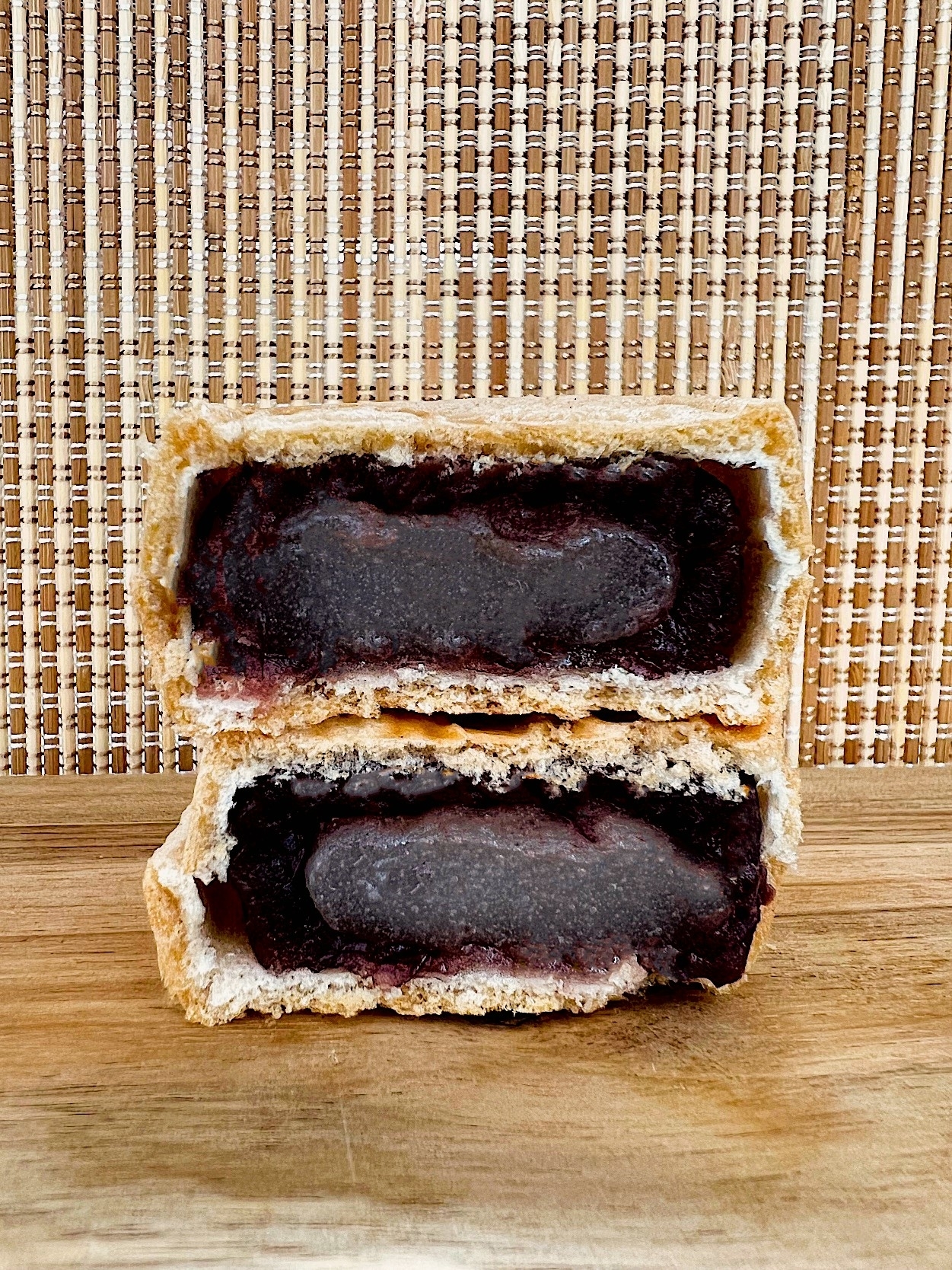 シャトレーゼのオススメのスイーツ「菓心源助 餅入り最中」