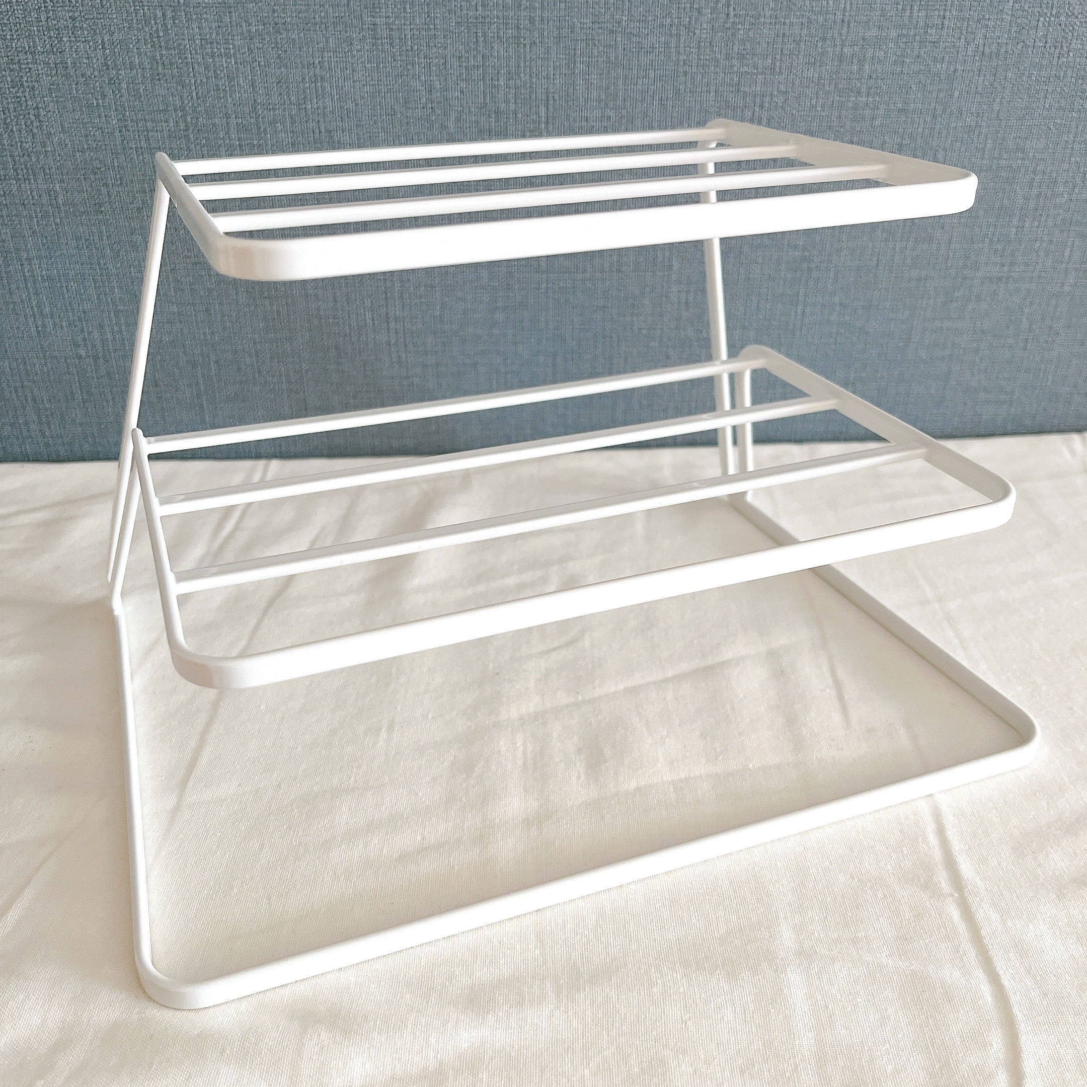 ロフトのオススメのグッズ「ディッシュストレージ 3段 ホワイト 7509 tower（タワー）」