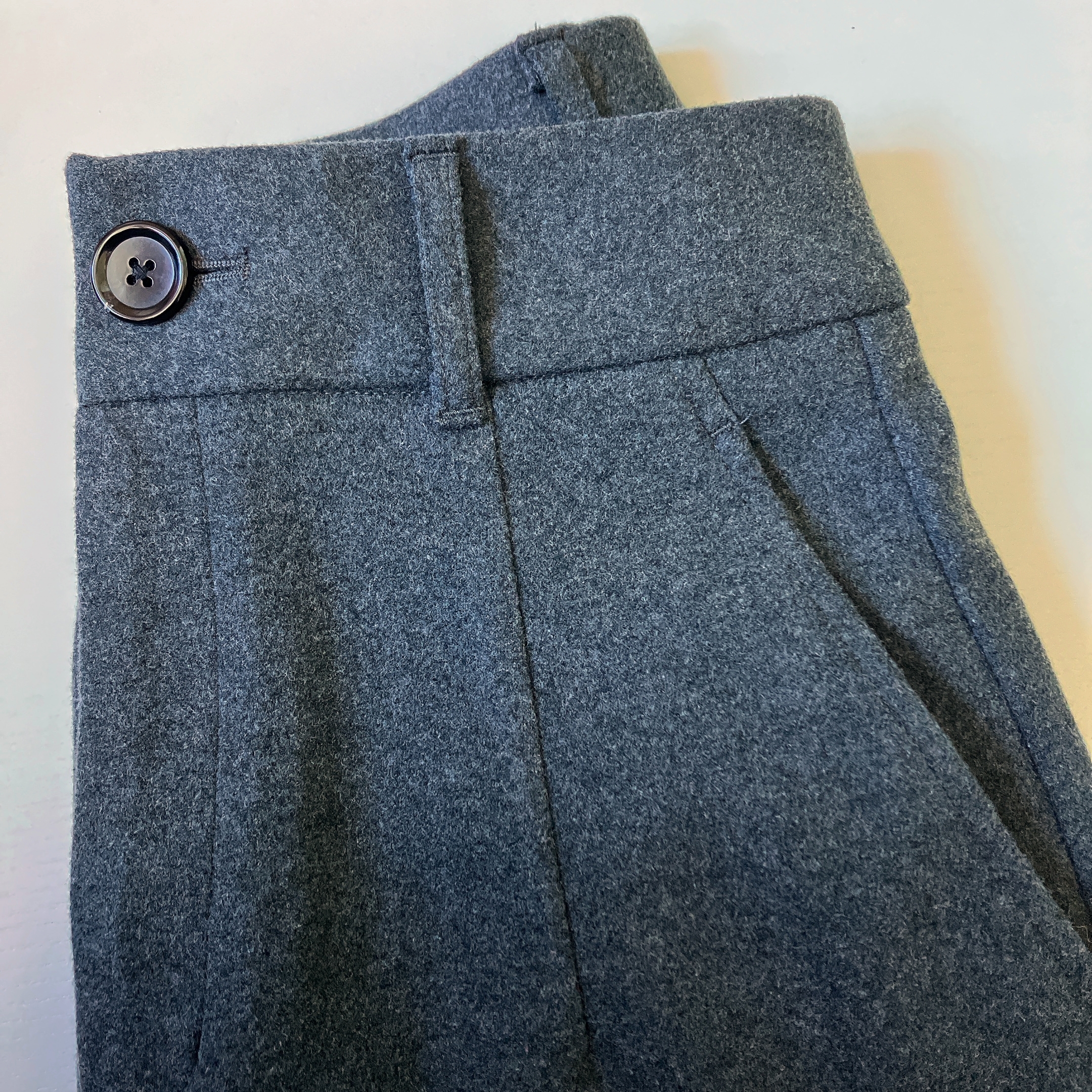 GU（ジーユー）のおすすめボトムス「ブラッシュドジャージーコクーンパンツQ」