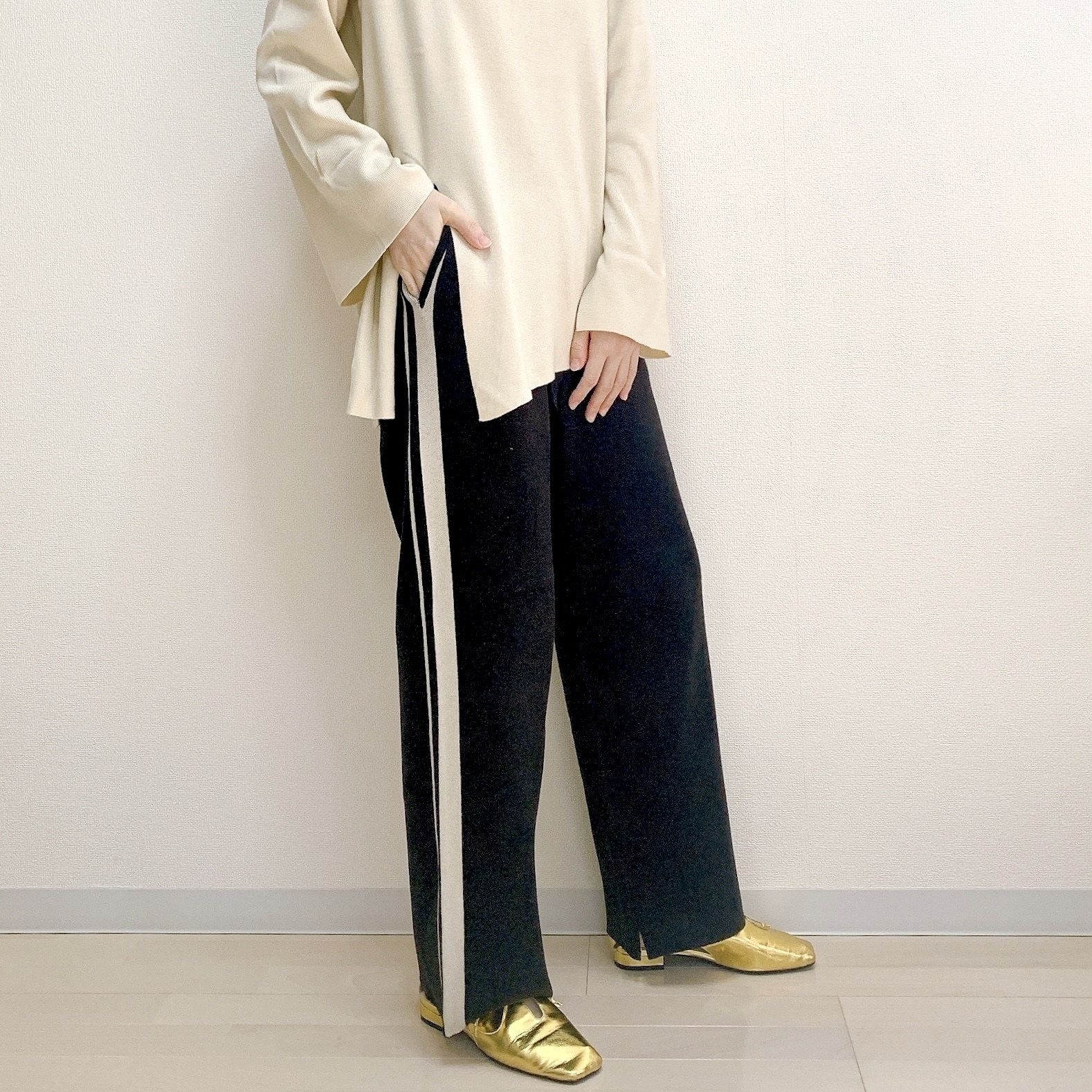 niko and…(ニコアンド)のおすすめボトムス「なめらかソフトニットパンツ」