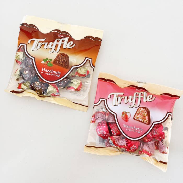 DAISO(ダイソー)のオススメのお菓子「クリート トリュフ ヘーゼルナッツ味」「クリート トリュフ ストロベリー味」