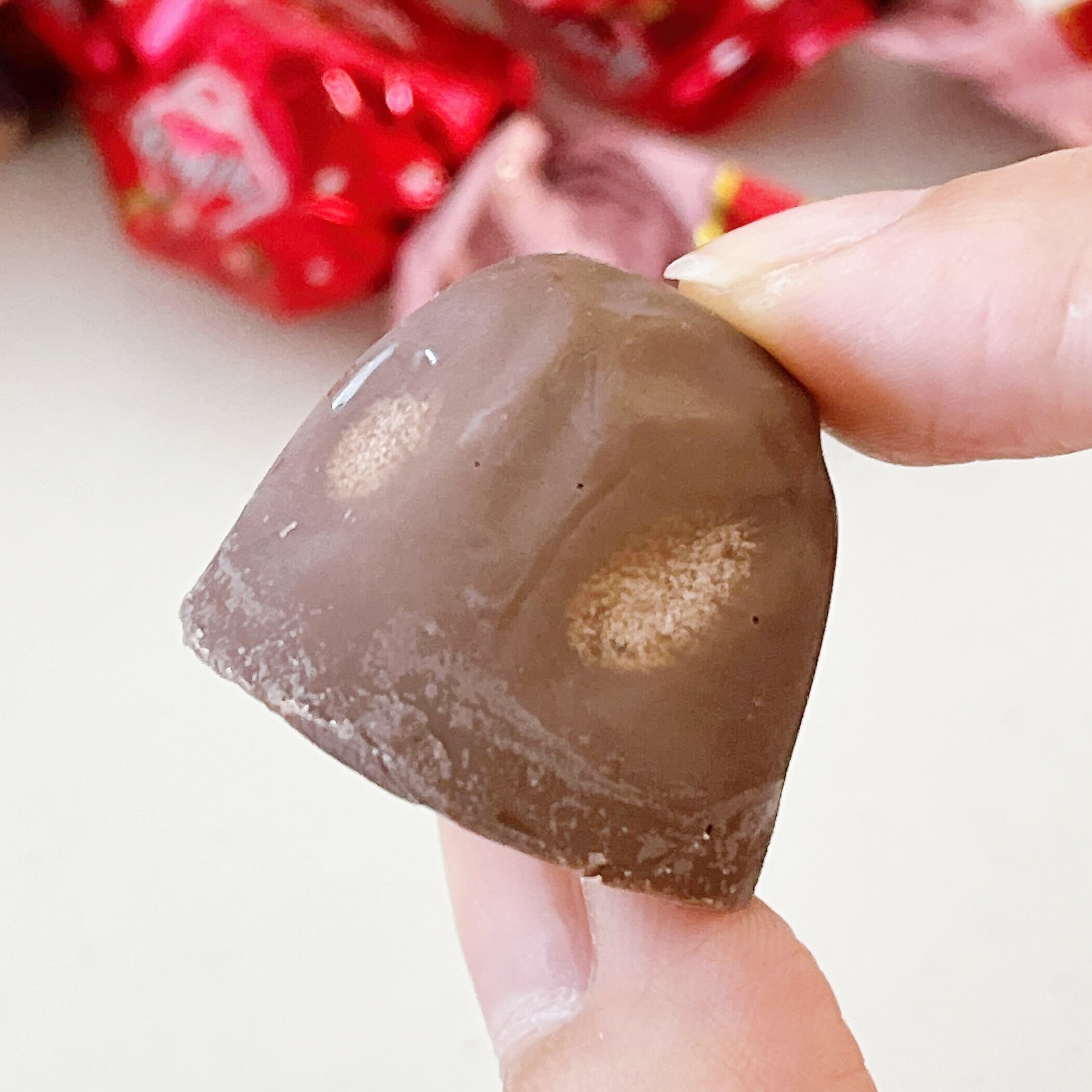 DAISO(ダイソー)のオススメのお菓子「クリート トリュフ ストロベリー味」