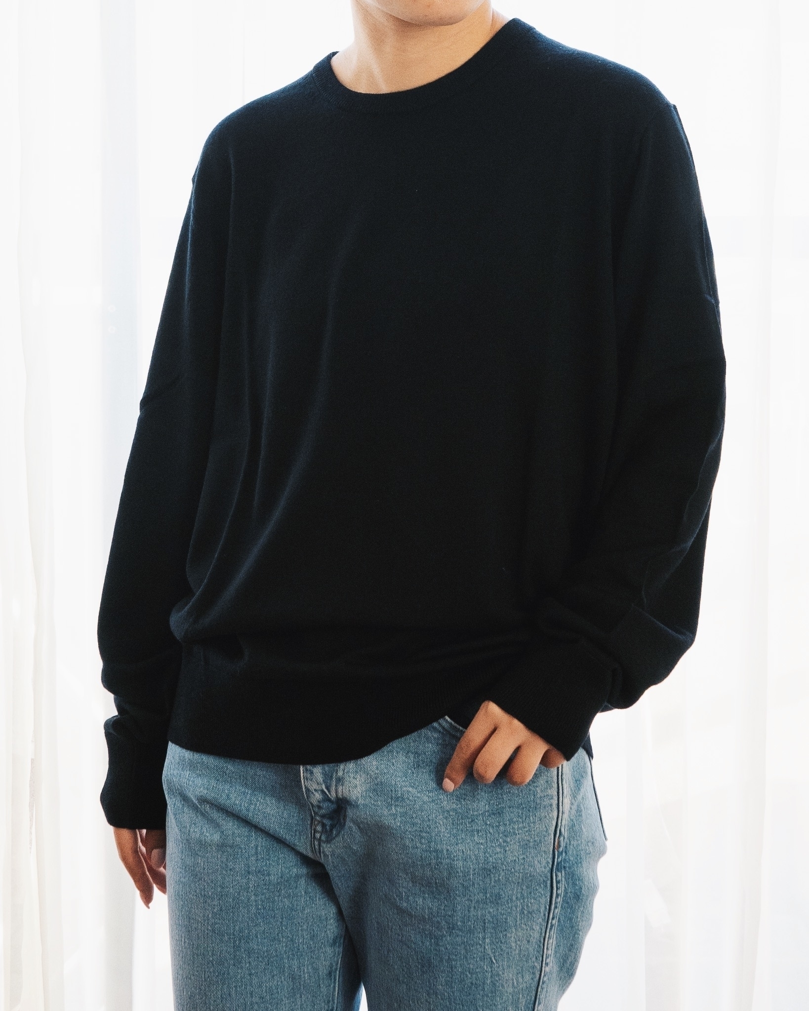 UNIQLO(ユニクロ)のおすすめトップス「エクストラファインメリノクルーネックセーター(長袖)」