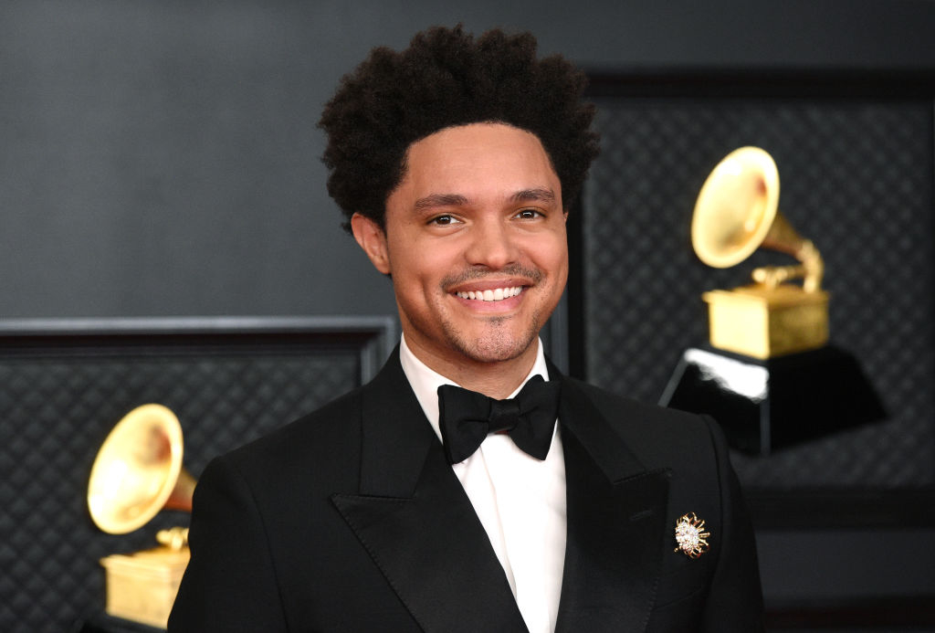 Trevor Noah in a tuxedo on the red carpet