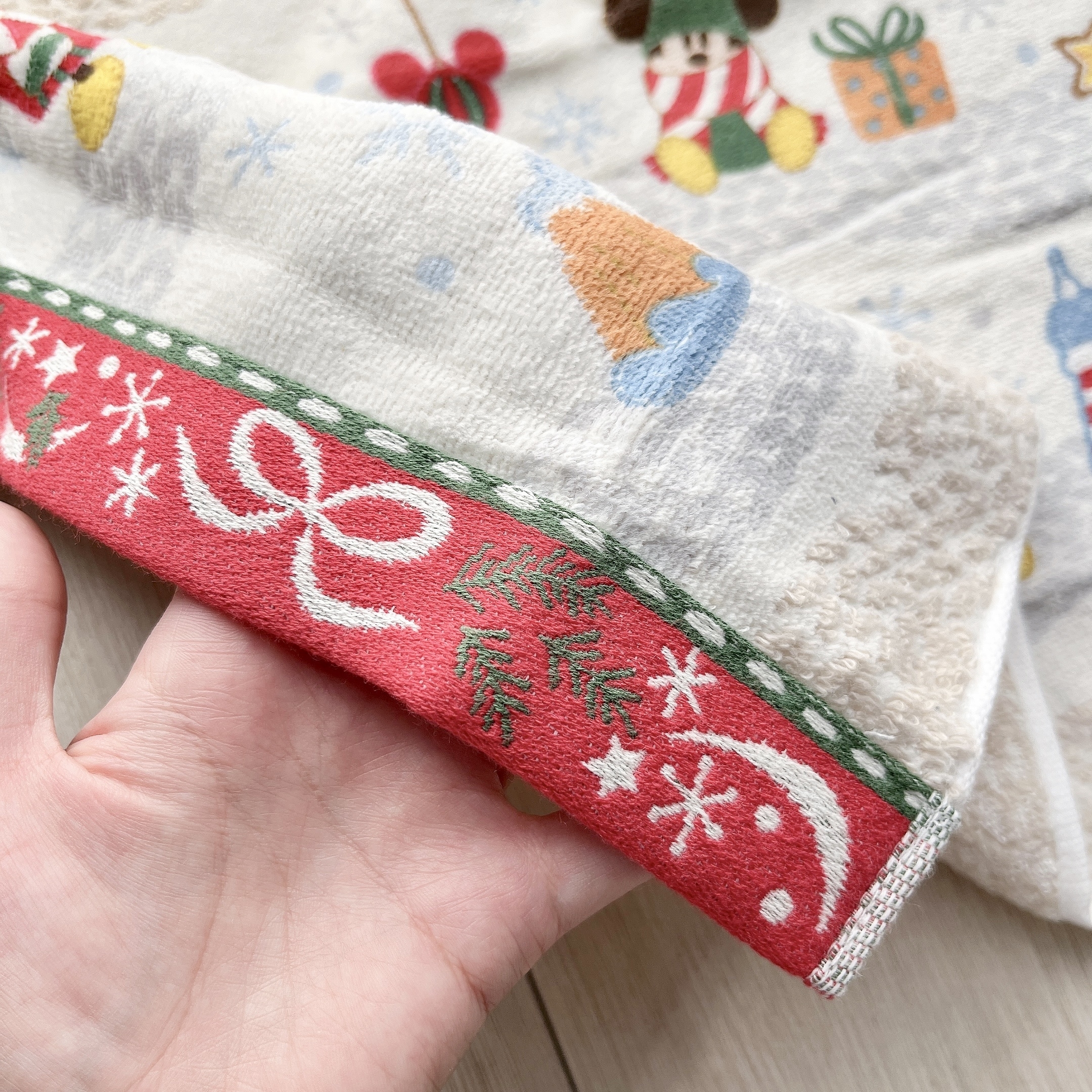 ディズニーランドのおすすめお土産「フェイスタオル」