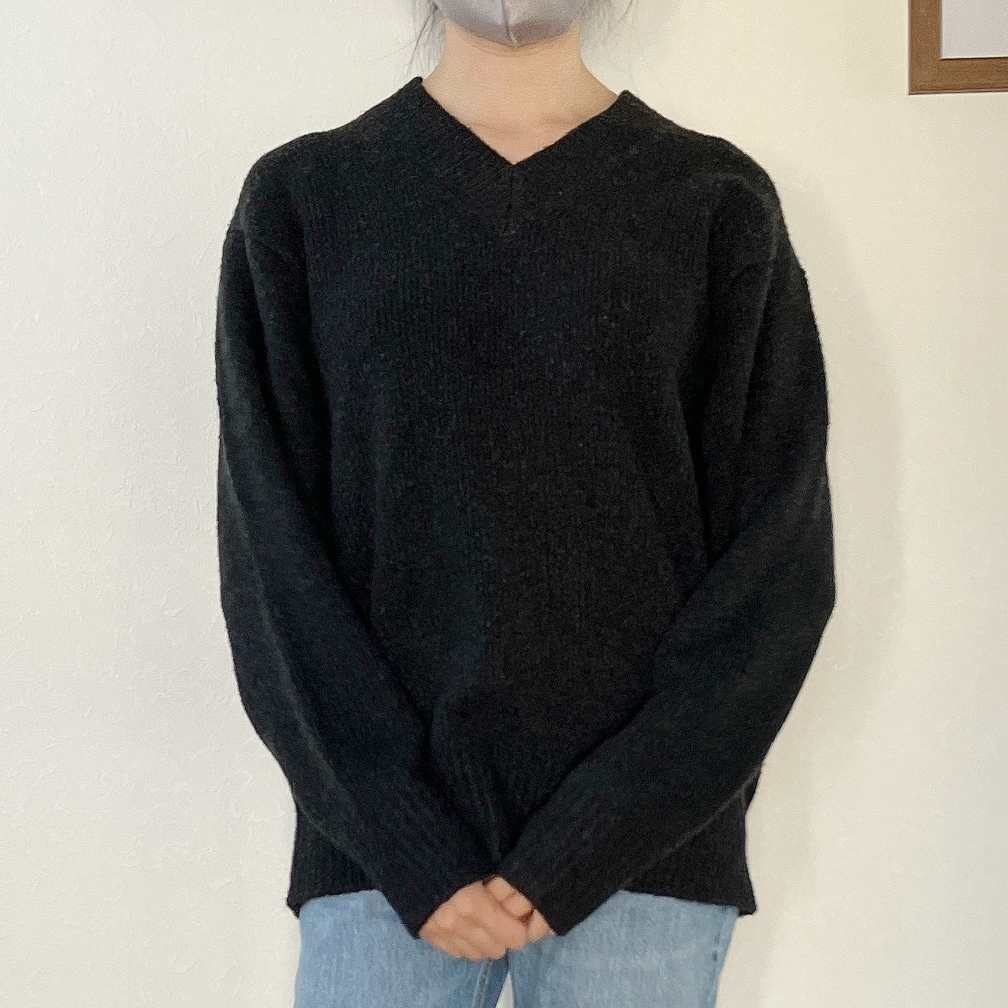 GU（ジーユー）のおすすめトップス「ブラッシュドヤーンVネックセーター（長袖）」