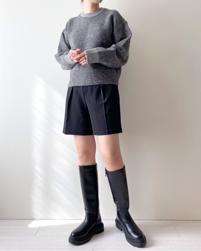 ユニクロのオススメのセーター「スフレヤーンカラーミックスクルーセーター（長袖）」のコーディネート