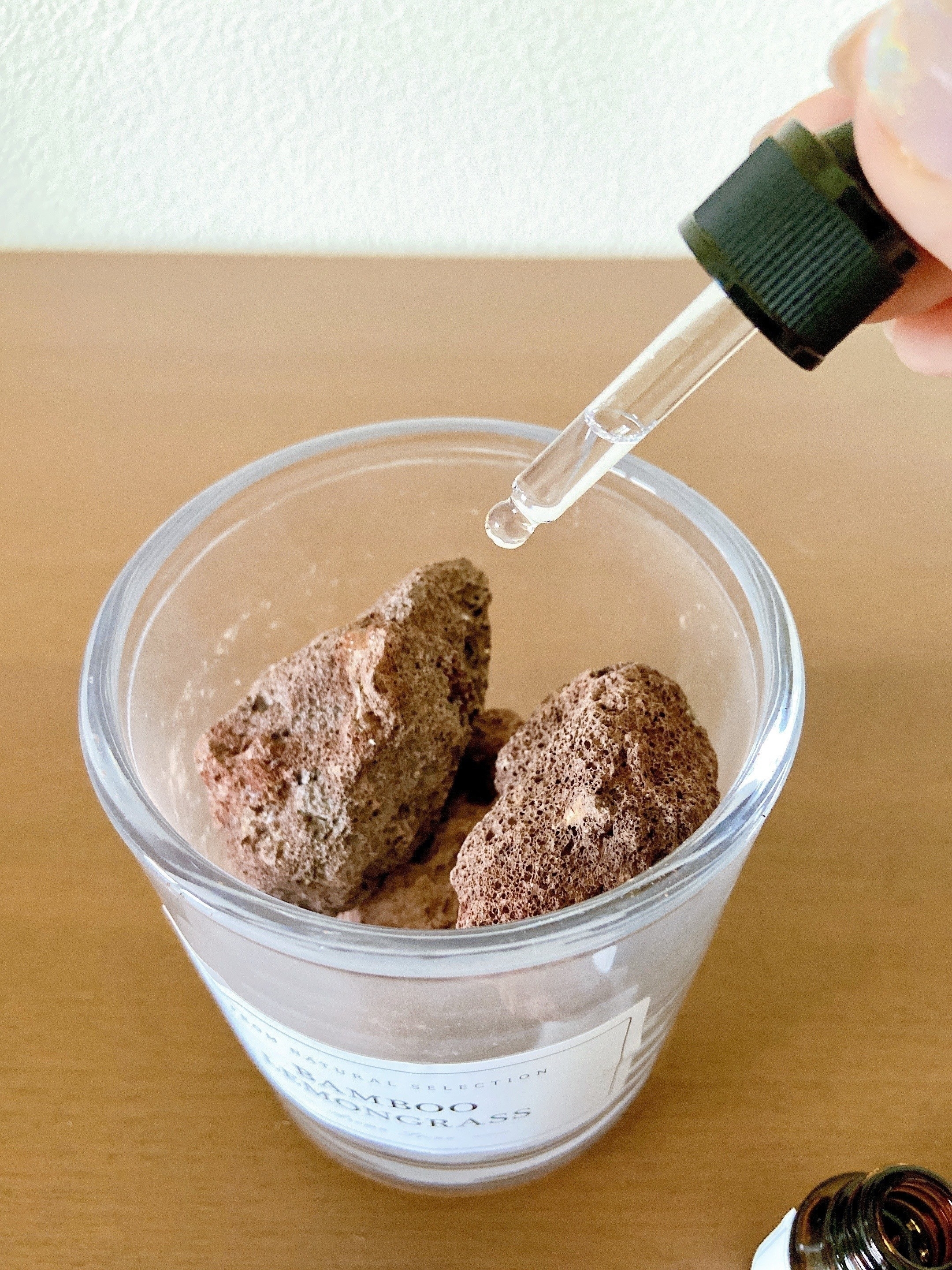 ニトリのオススメの雑貨「ストーンディフューザー ロレ(バンブーレモングラス)」