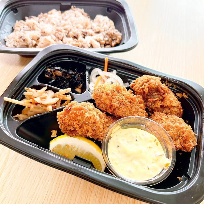 大戸屋のオススメのお弁当「大粒牡蠣フライ弁当(4個)」