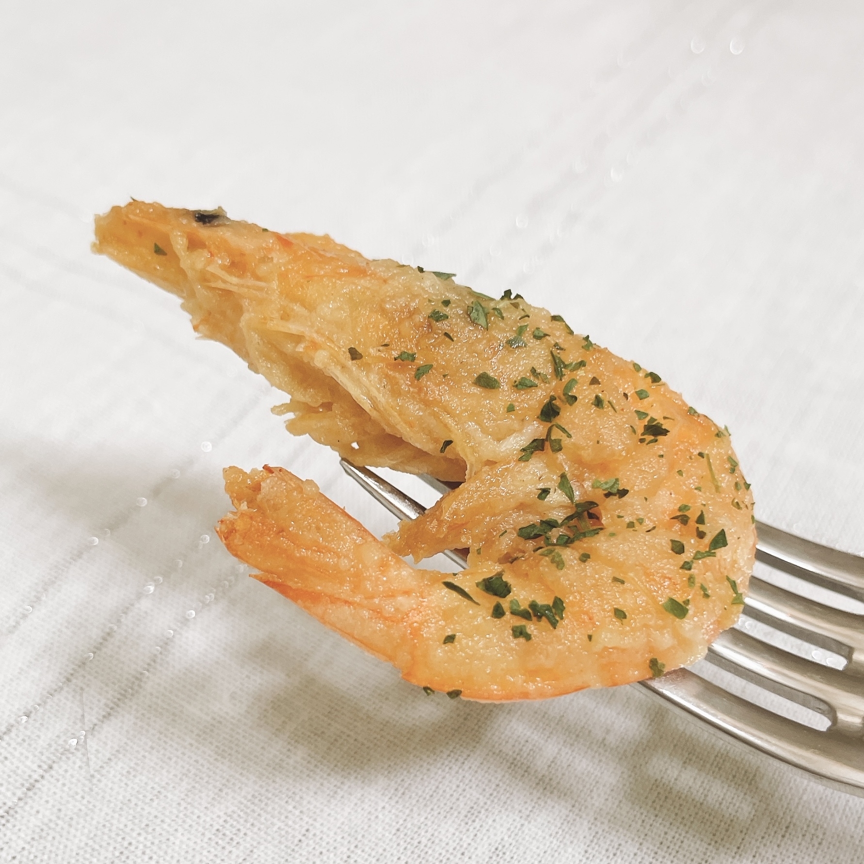 セブン-イレブンのオススメグルメ「全日本パエリア連盟公認 海老と鶏のいろどり野菜のパエリア」