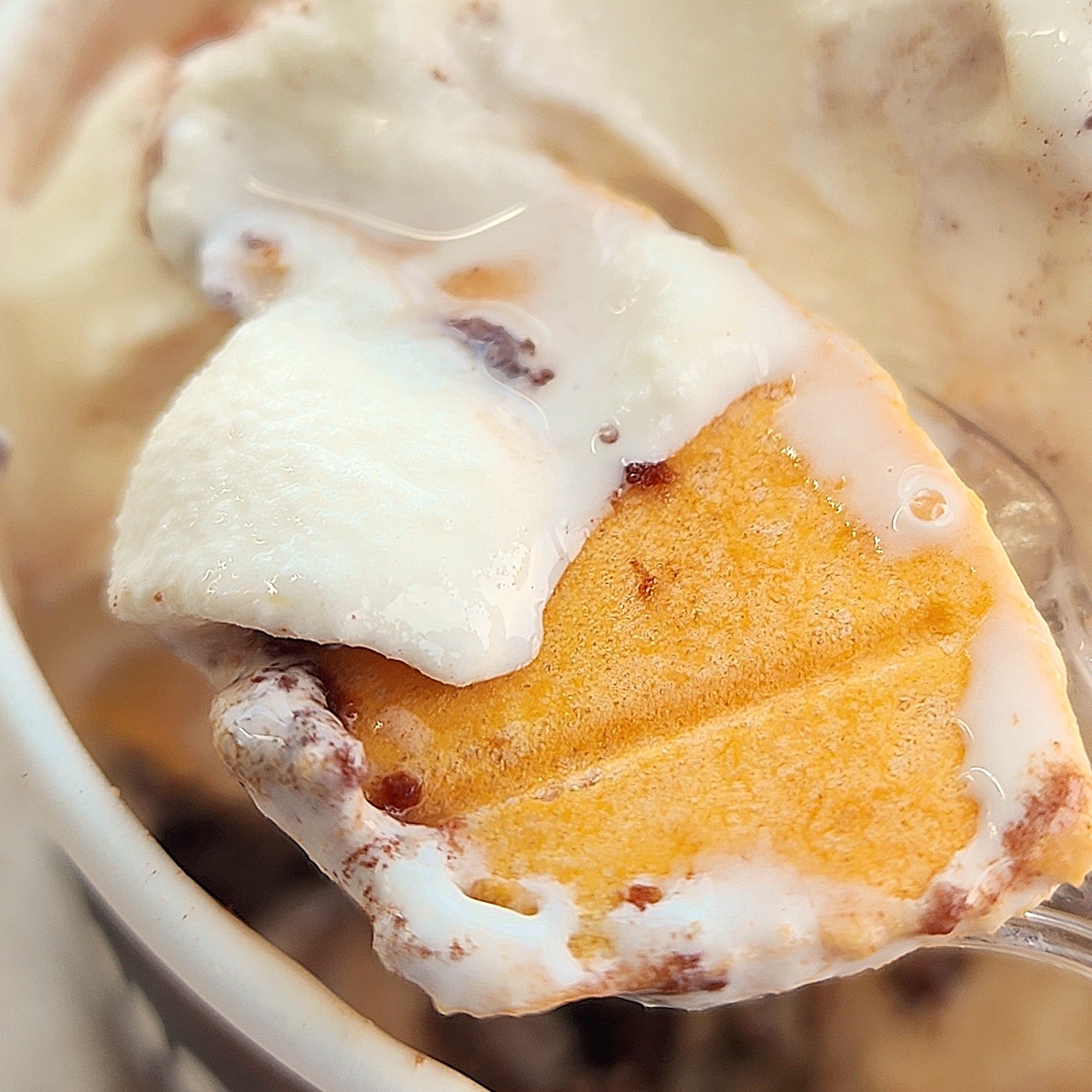 ミニストップのおすすめスイーツ「とろけるフォンダンショコラ」