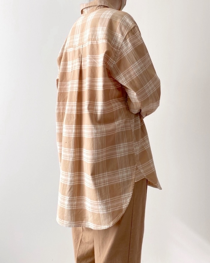 UNIQLO（ユニクロ）のオススメのトップス「フランネルチェックロングシャツ（長袖）」
