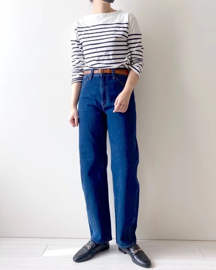 Uniqulo Uのおすすめアイテム「カーブジーンズ」