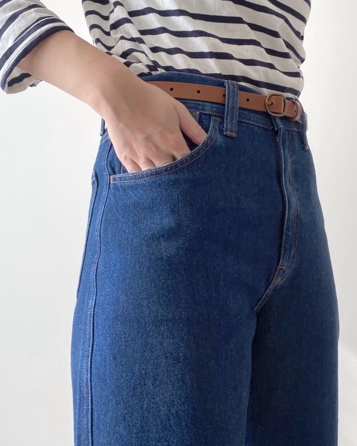 Uniqulo Uのおすすめアイテム「カーブジーンズ」