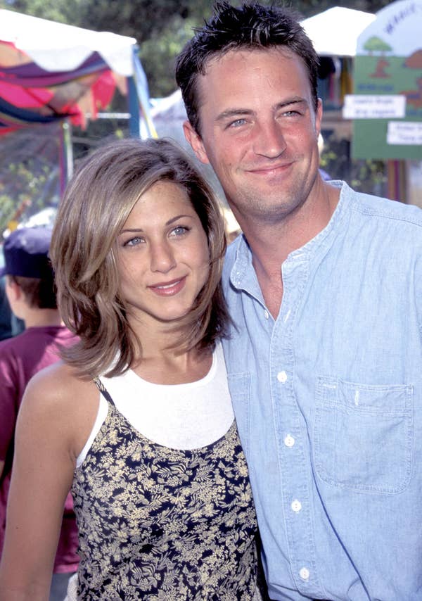 Closeup of Jennifer Aniston and Matthew Perry