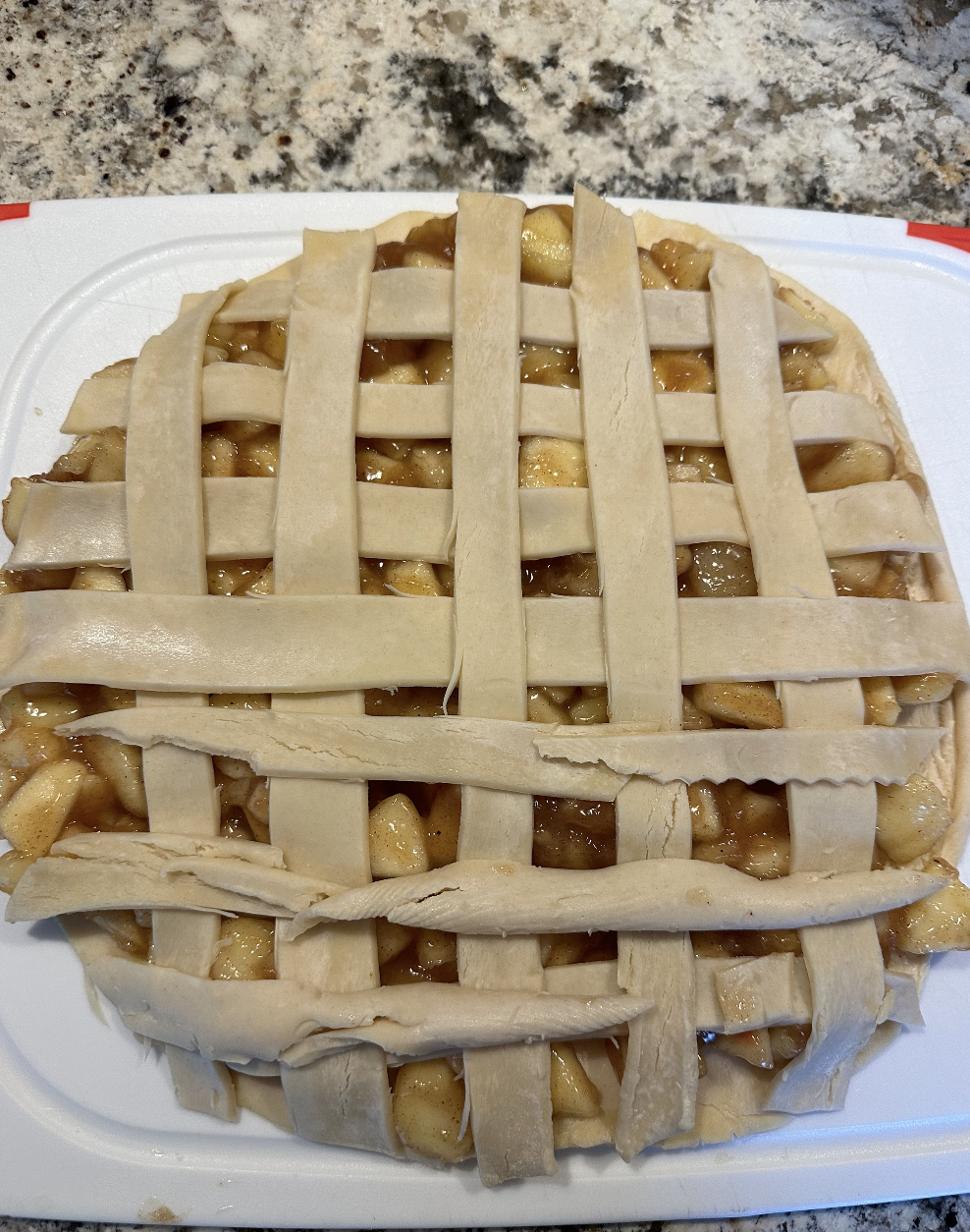 apples on a frozen pie crust