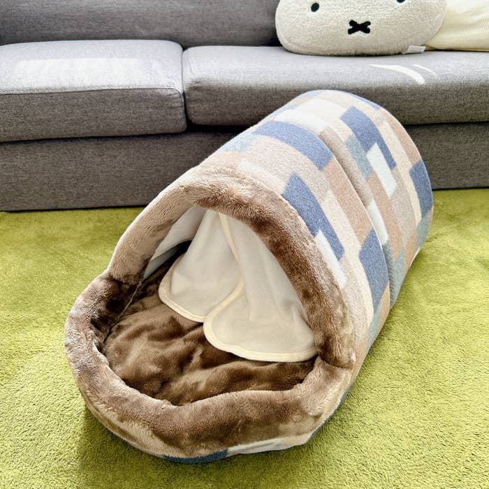 CAINZ（カインズ）のおすすめペットグッズ「電気のいらない保温ベッド Mサイズ」