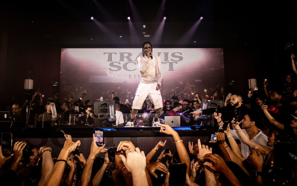 Close-up of Travis onstage
