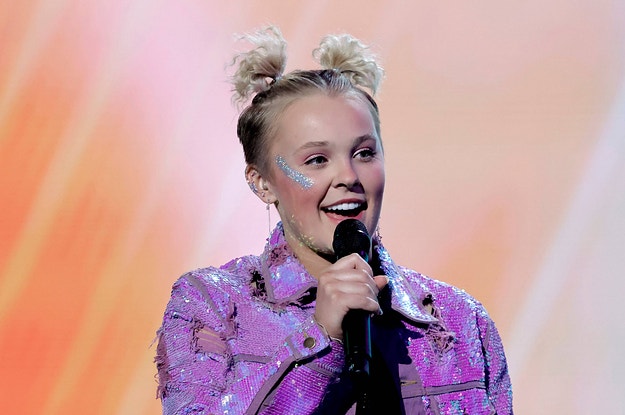 JoJo Siwa Opens Up About Self-Expression, Her Fave Friendsgiving