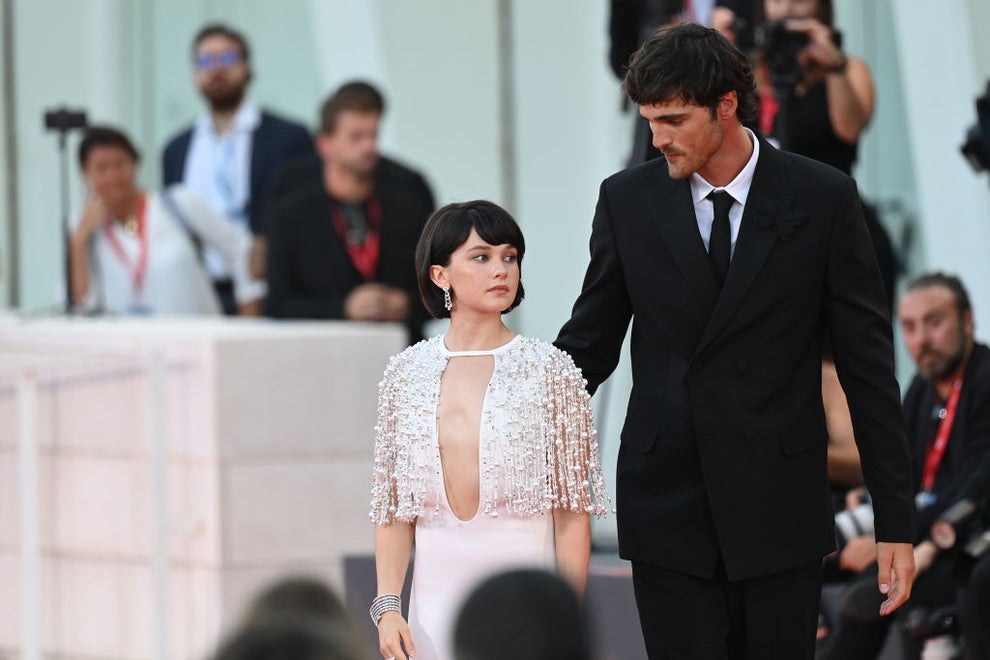 Jacob Elordi’s Height: 23 Photos Of Just How Tall He Is